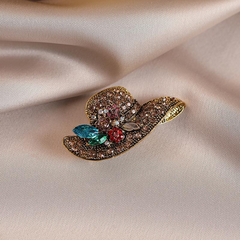 Solhattbrosch med diamanter, High-end, Lätt lyx, Retro damlegeringsbrosch, Mångsidig nål