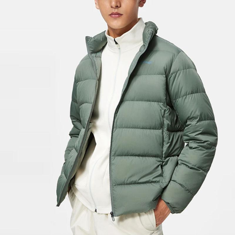 Li-Ning Fitness Series Jednobarevná Bunda s Límcem Stojáčkem Slim Krátká Péřová Bunda Pánská Bunda Šedozelená AYMT101-6