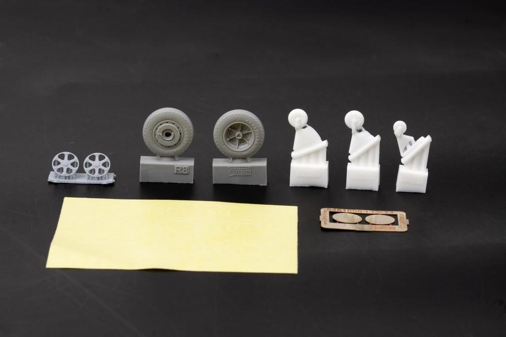 Eduard 1/48 Look Plus F4F-4 Late Wheel Instrument Panel and Parts Set (for Academy Models) Plastic Model Kit Parts EDU644304 (Airplane)