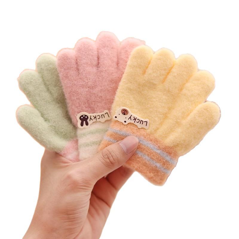 Knitted Winter Gloves for Kids: Cute and Warm Five-Finger Design for Boys and Girls