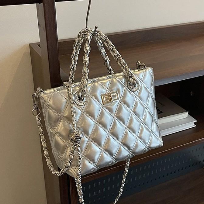 Korean version of premium texture versatile diamond shoulder bucket bag women's 2025 summer new simple messenger tote bag