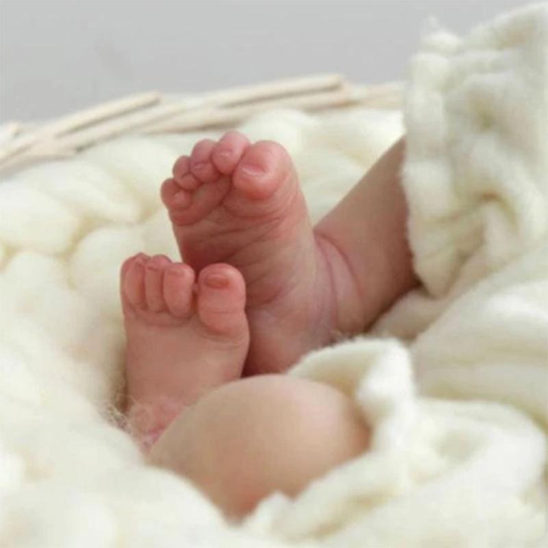 Cute Asleep Reborn Toddler Doll Levi 18'' 45 Cm Rebirth Simulation Baby Doll Handmade 3D Painted Skin Real Life Baby Dolls for Kids Birthday Xmas Gift