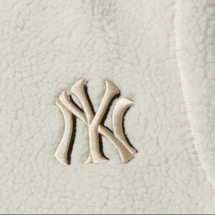 New MLB New York Yankees Velvet Jackets Unisex Ivory White 31JPF2061-50I