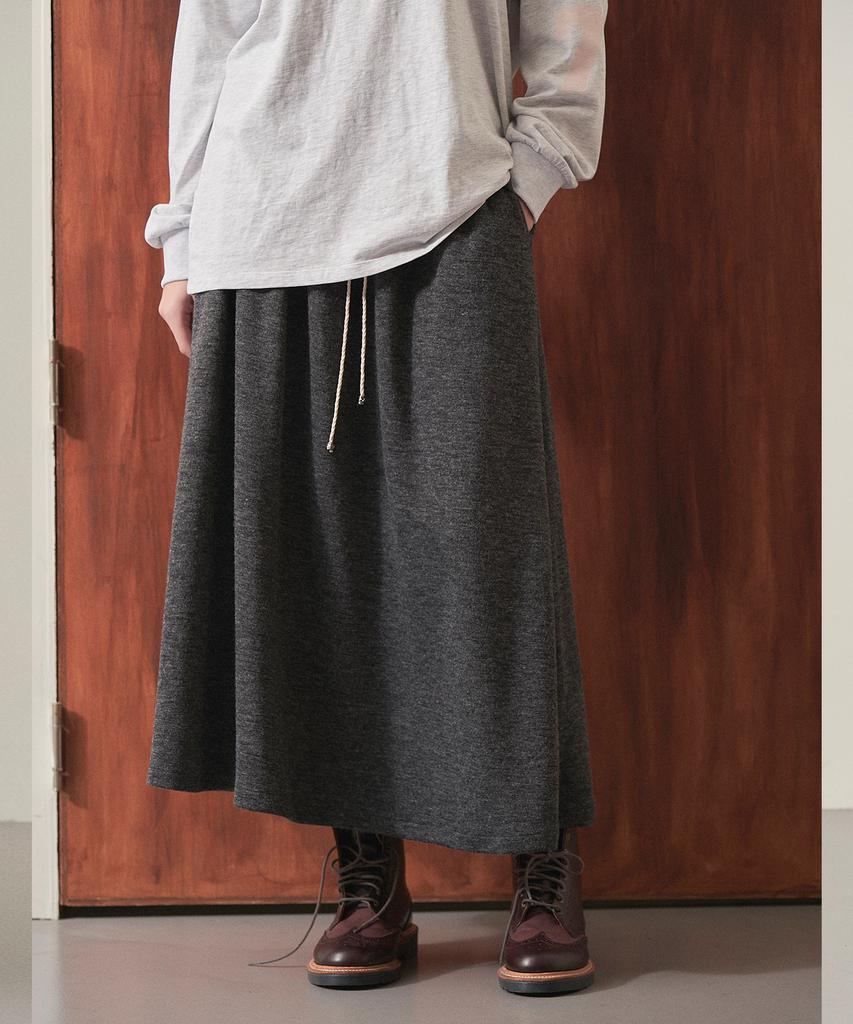 Iteoneolmomeonteu Soft Knit Touch Drawstring Long Skirt _ Charcoal
