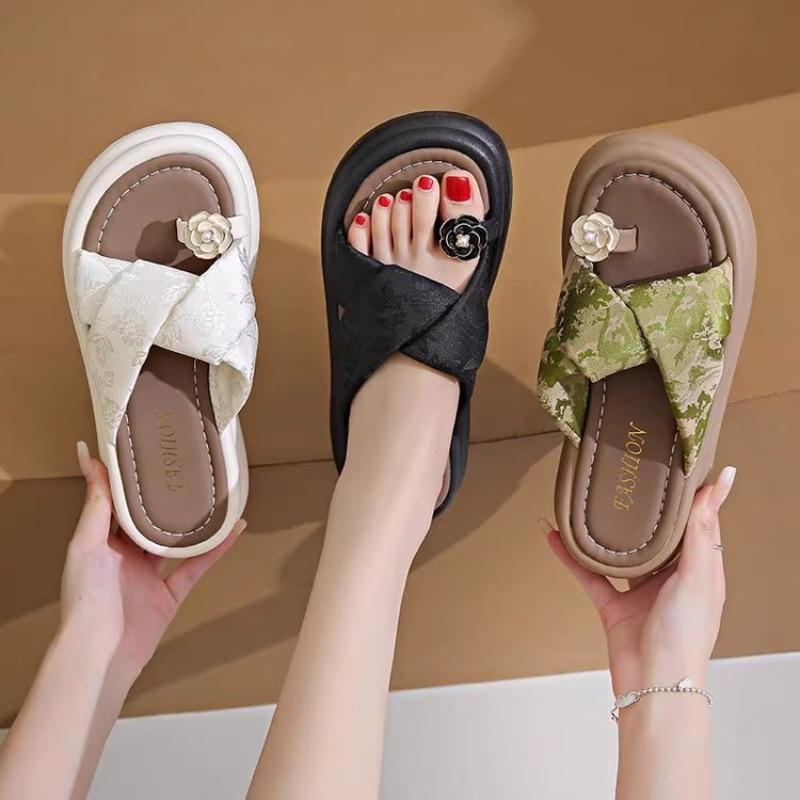 Guofeng Set of Toe Slippers for Women's 2025 Summer New Chinese-style Cool Slippers To Wear Beach Sandals