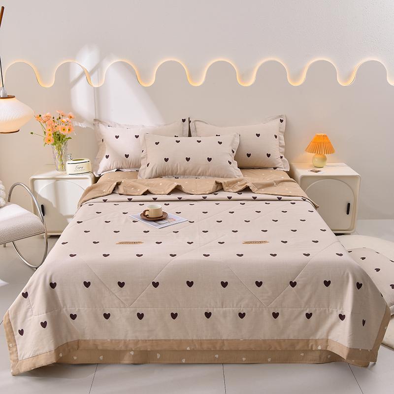 Cute Bear Pattern Summer Quilt Cartoon Style Natural Cotton Soft Thin Quilt Air Conditioning Quilted Quilt for Kids Boys Girls