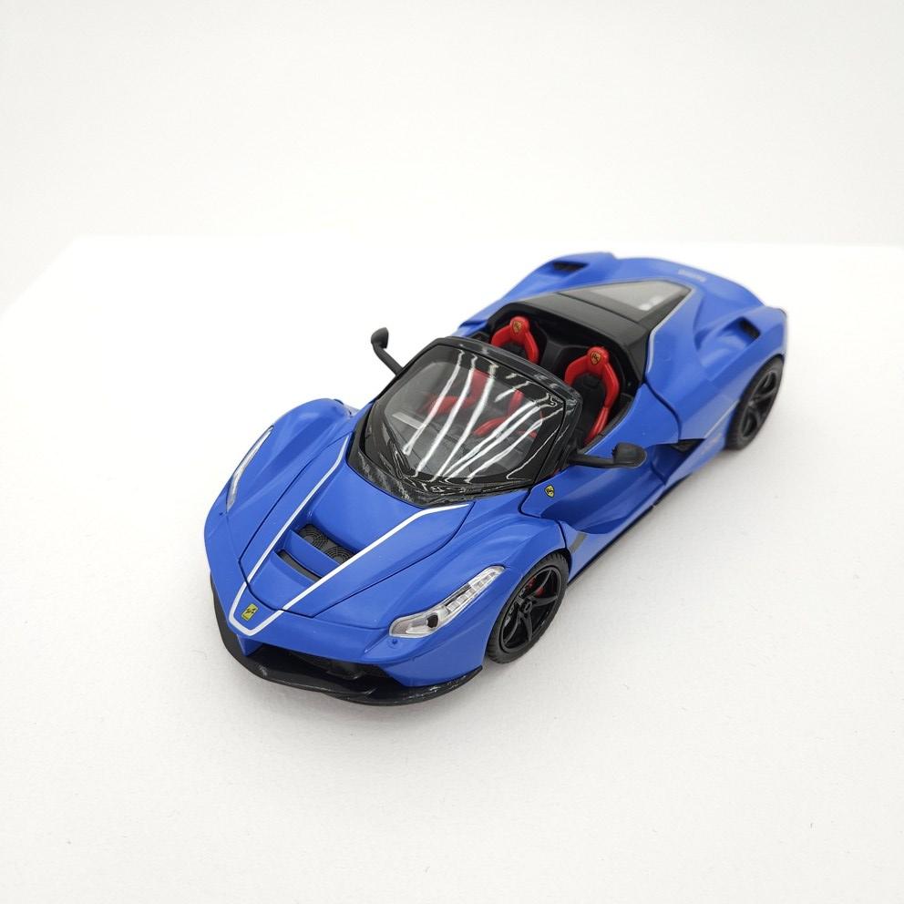 1:24 Ferrari LaFerrari Diecast Sports Car Model, Blue