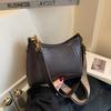 Niche French Medieval Armpit Bag Women's New Versatile Retro Commuter Baguette Bag Temperament Shoulder Handbag