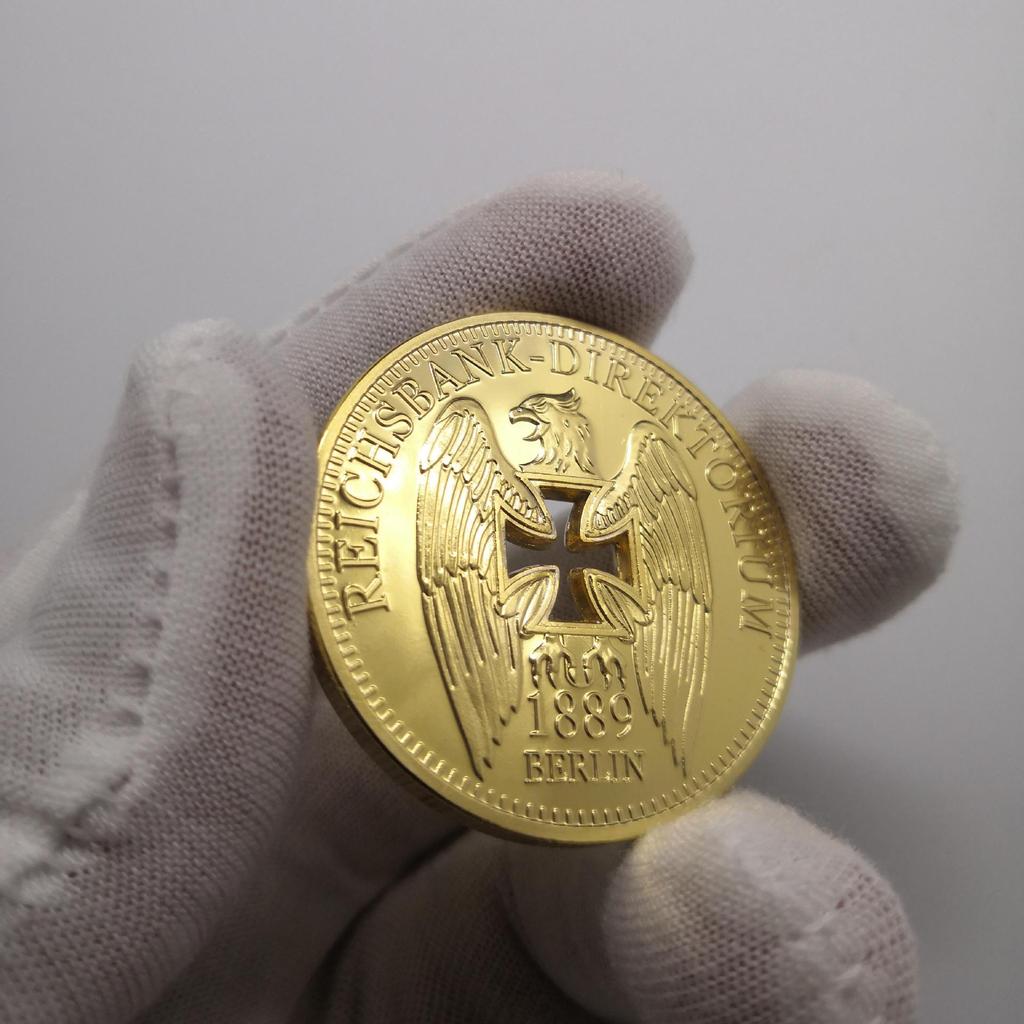 Europäische Gedenk-Goldmünze Medaillenabzeichen, 1889 Hohl Design