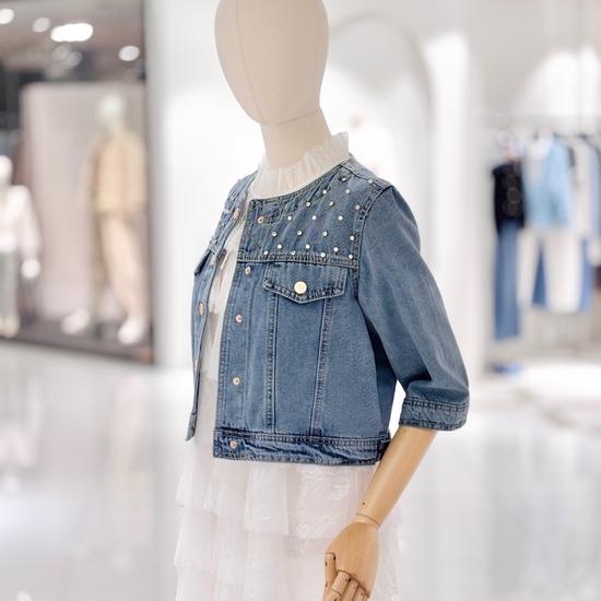 

Satin Cubic Point Round Denim Jacket M