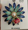 Luxury Retro Flower Brooch with Pearl and Rhinestone Inlay - Elegant Women's Corsage Pin.
