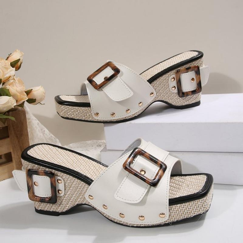 New Women's Shoes Thick-heeled Slippers One-strap Beach Flip-flops Devotion