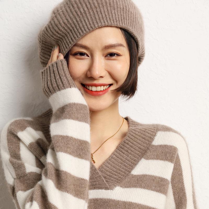 Cashmere Autumn and Winter New Women's High End Solid Color Knitted Outdoor Warm Outer Wear Ingot Needle Beret Hat