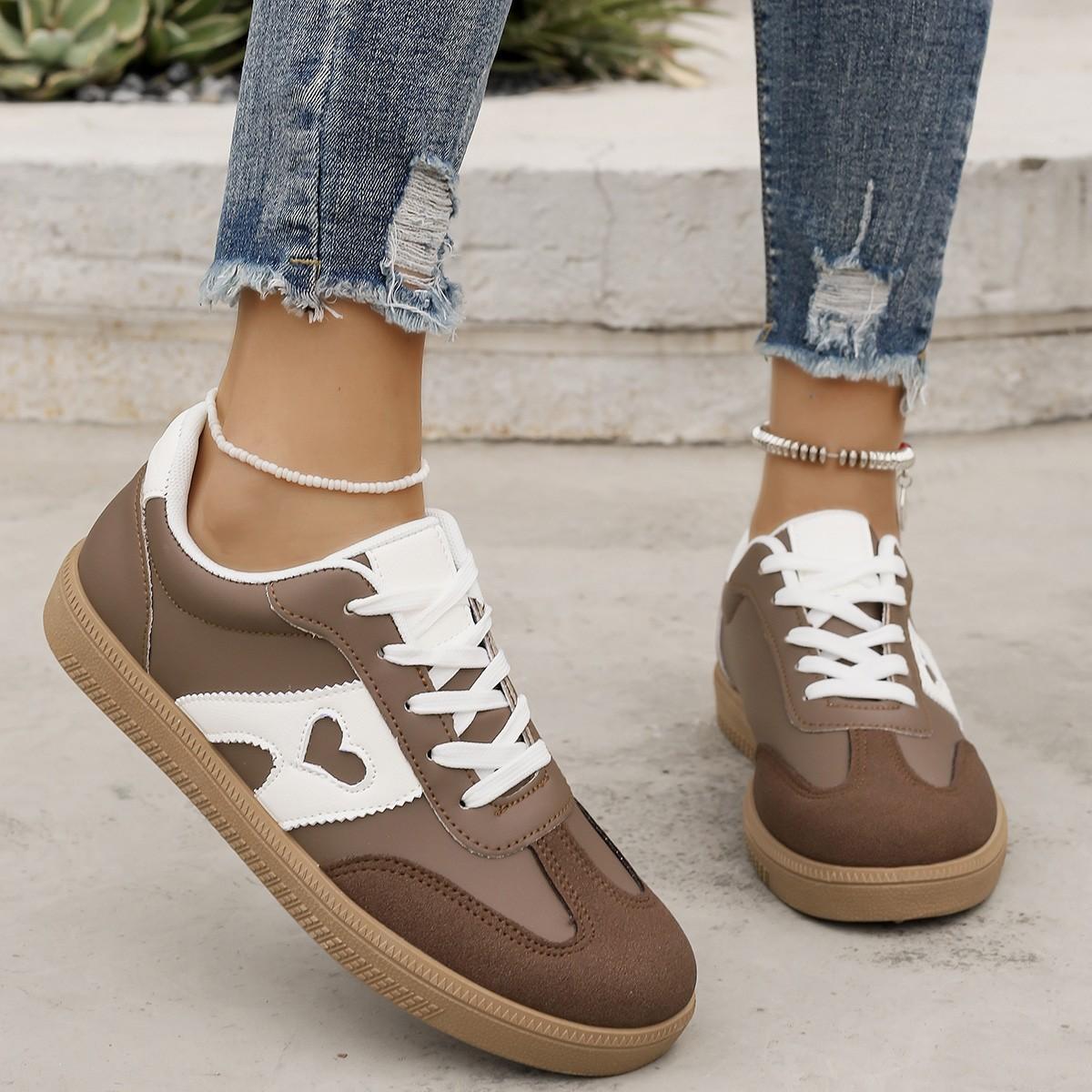 

Внешнеторговые белые женские туфли большого размера, легкие и удобные, с нишевым дизайном и чувством стиля, повседневные туфли на шнуровке спереди, спортивная обувь 41 темно-коричневого