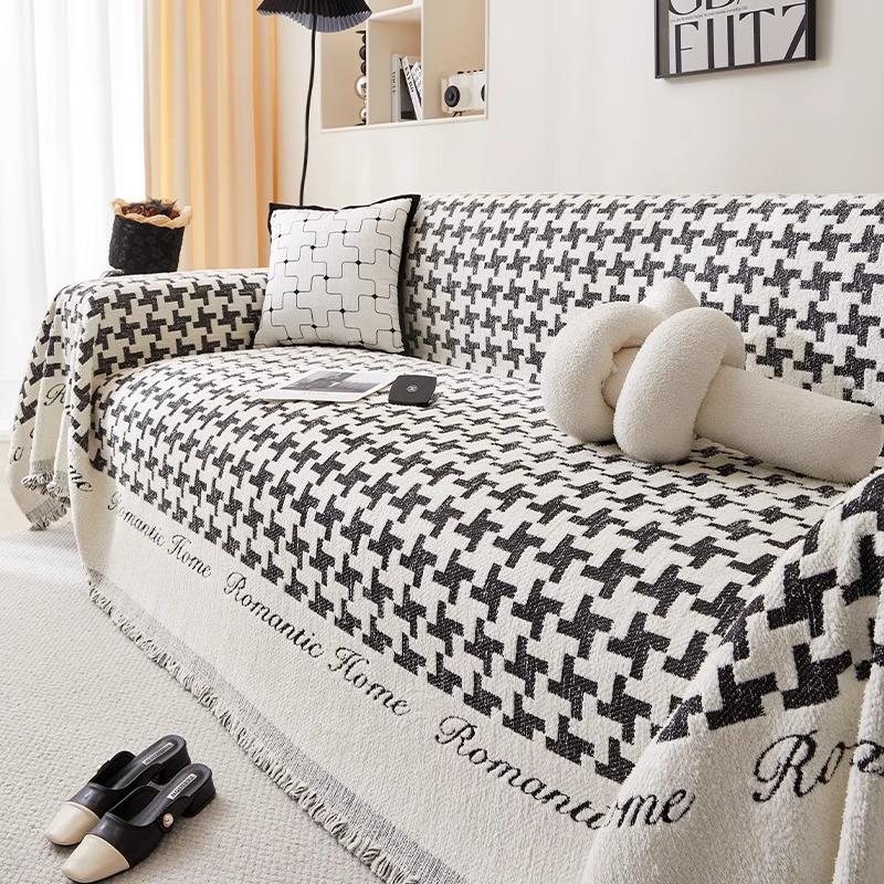 One Piece Full Cover Sofa Towel, All Season Universal Anti Slip Sofa Cover Blanket, Simple and Modern New Sofa Cover Fabric