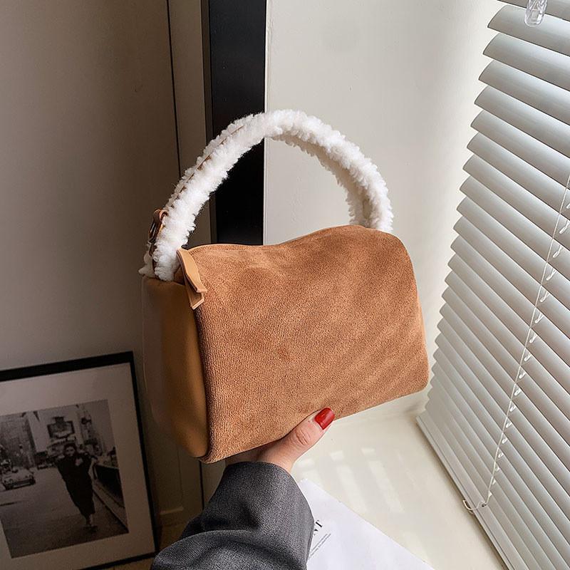 

Stylish Korean Ins Vintage Bag Women 2023 New Autumn And Winter Lamb Wool High-end Pu Shoulder Bag коричневий