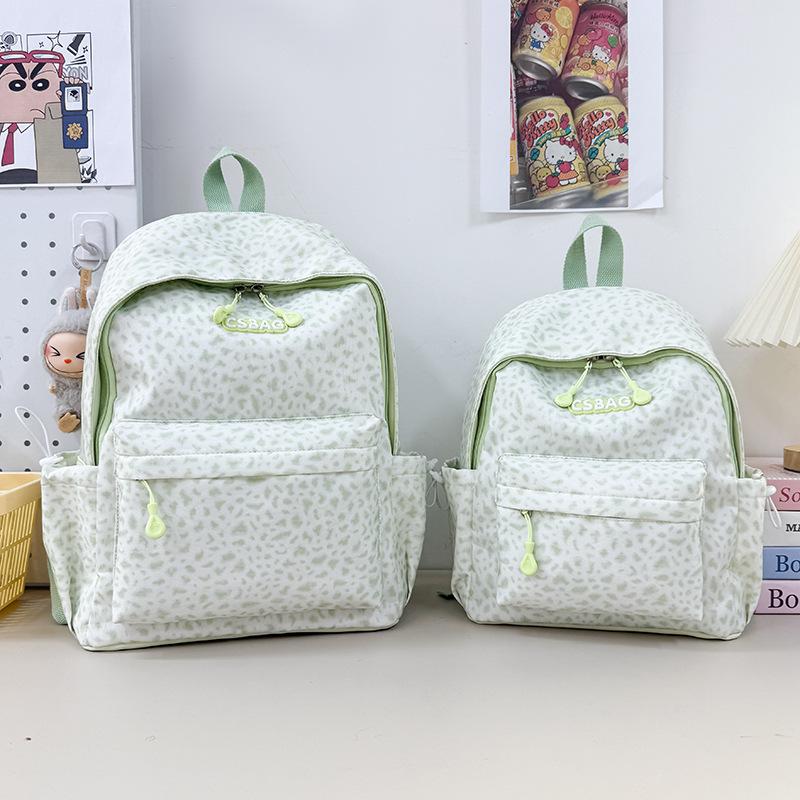 Schoolbag Japanese small fresh soft sister girl backpack female Korean version Mori versatile schoolbag large capacity high school student backpack