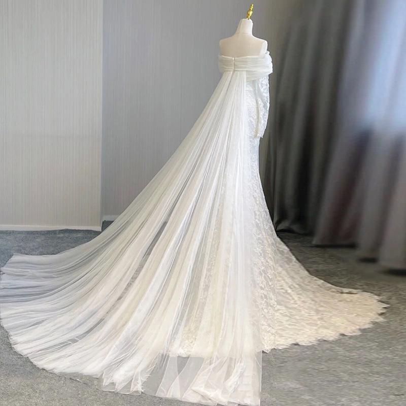 European and American fishtail lace light wedding dress bride simple one-word shoulder wedding welcome door dress French light dress