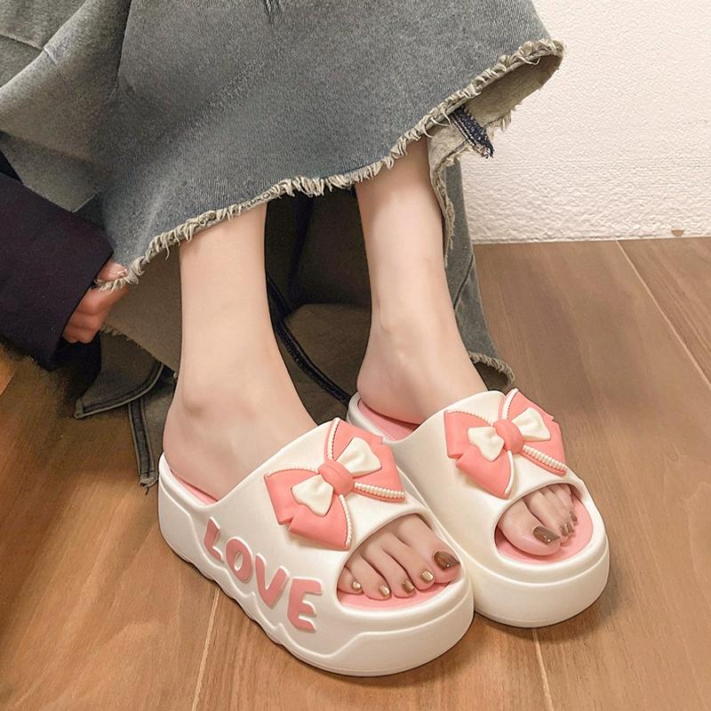 

Шлепанцы на толстой подошве для женщин на лето, модные для домашнего использования в помещении, с бантом, увеличивающие рост, крутые шлепанцы, для ванной, противоскользящие, для ношения на улице 38/39 грязно-белый