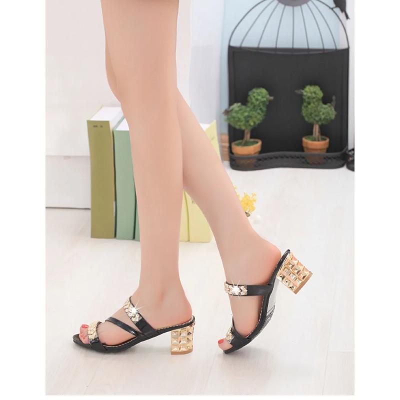Летняя женская обувь Высокие каблуки Сандалии С открытым носком Женская обувь Бренд Современные Черный Серебряный Золотой Квадратный каблук 7 см Большой размер 41 35 чёрный