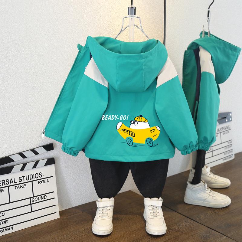 

Куртка для мальчиков весна/осень 2025: Стильный детский ветрозащитный плащ для улицы 110