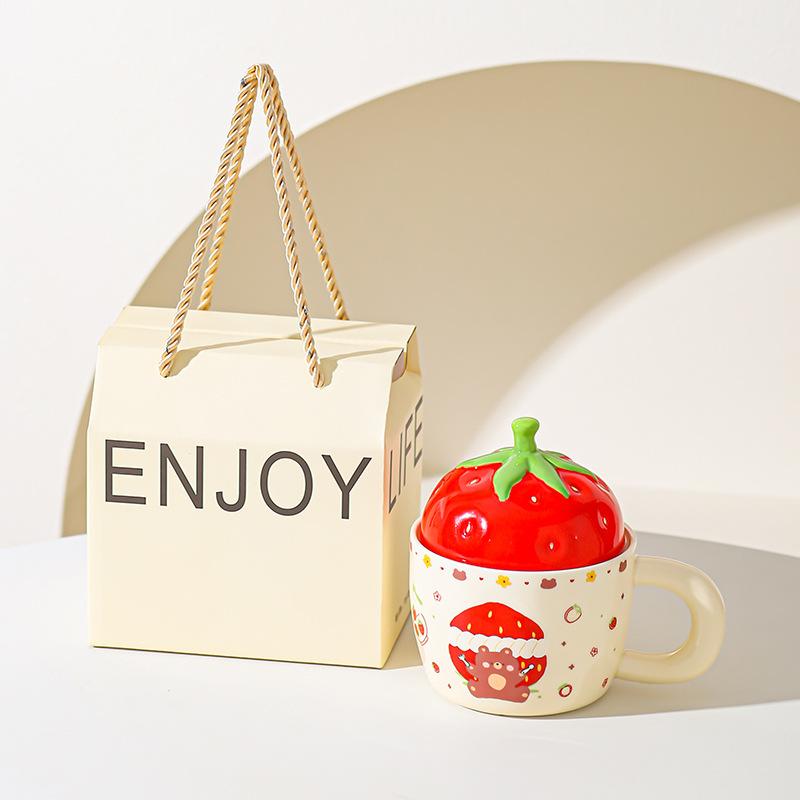 Erdbeerbär Keramiktasse mit Deckel für Mädchen Geschenk Tasse für Haushalt Becher Hochwertig Aussehende Paar Milch Frühstückstasse