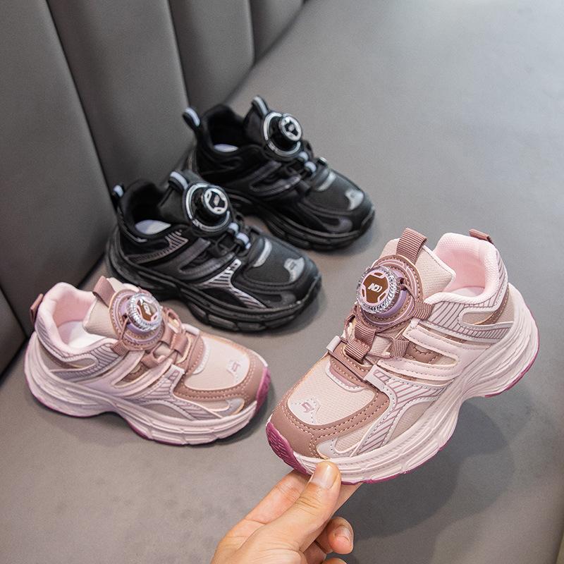 2025 Girls Sports Shoes Soft-soled Children's Dad Shoes Autumn New Korean Version Casual Shoes Versatile Non-slip Running Shoes