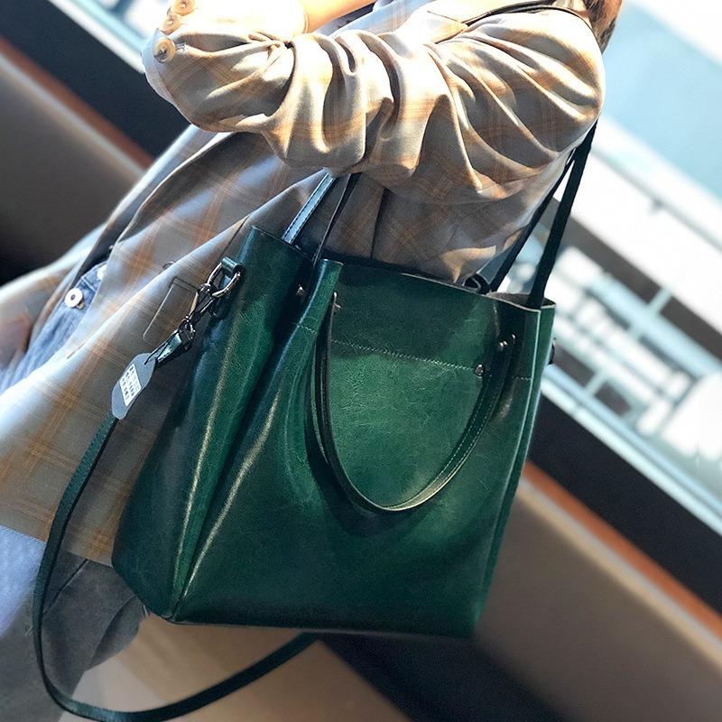 Women's Leather Bag Summer New Commuter Tote Bag Large Capacity Bucket Bag Shoulder Messenger Bag