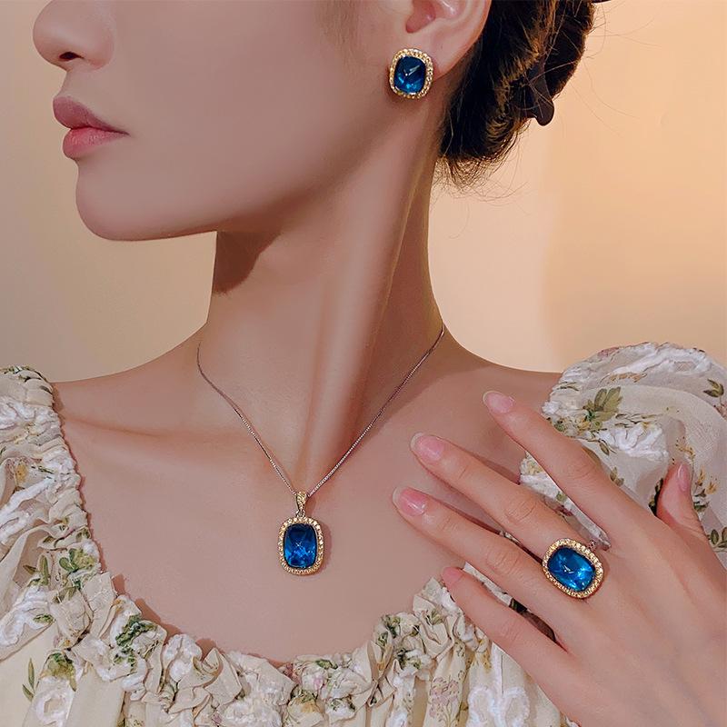 Autumn And Winter Jewelry Simulation Blue Spinel Sugar Tower Retro Jewelry Set 12 * 16-10 * 12