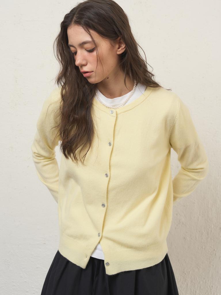 EIGHT DAYS A WEEK Soft Spring Knit Cardigan Light Yellow Ad689