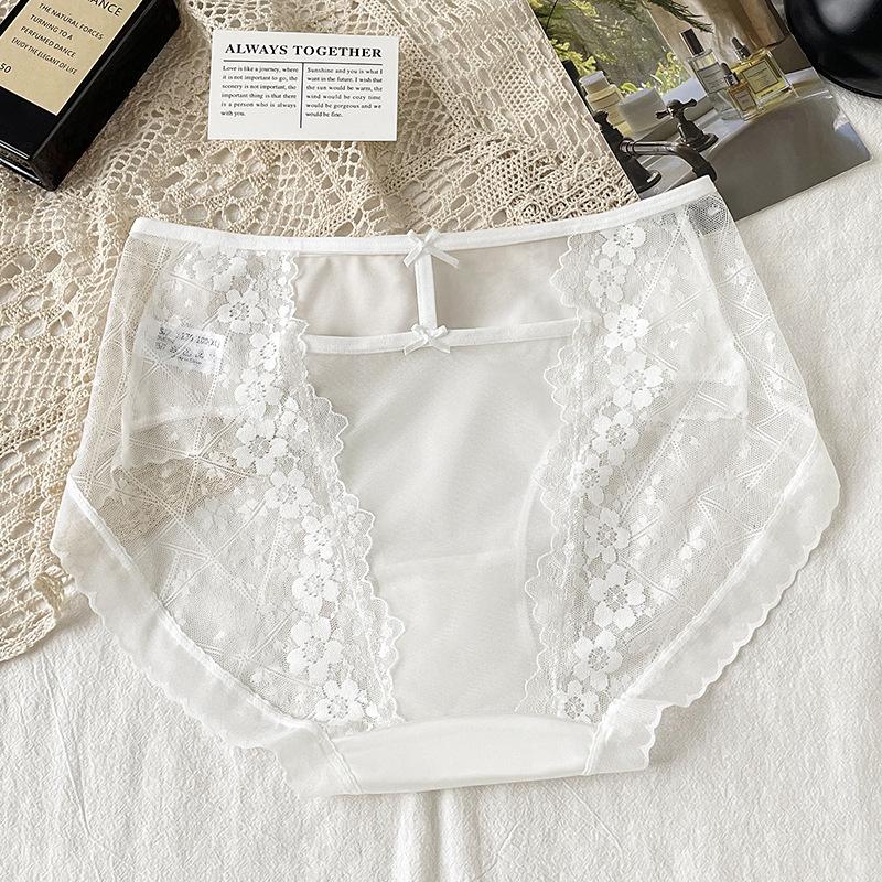 Women's Large Size Lace Comfortable Soft Hip Wrap Antibacterial Close Skin Underwear