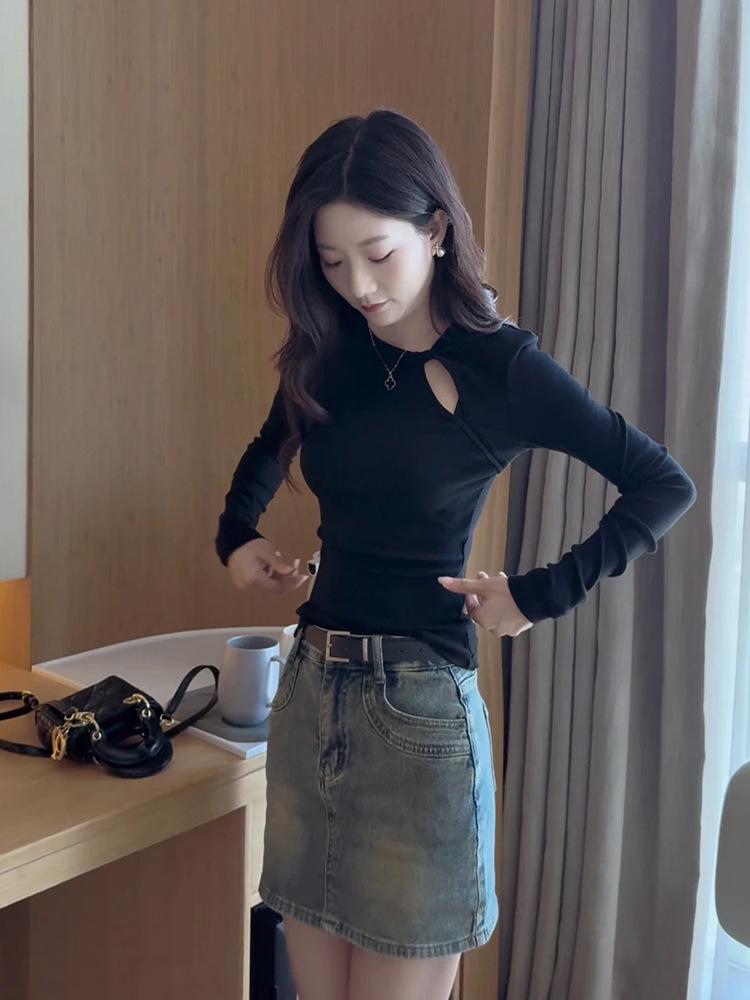 Women's Slimming White Long Sleeve T-Shirt - Hollow Round Neck, Drop Shoulder, Early Spring 2025 Collection