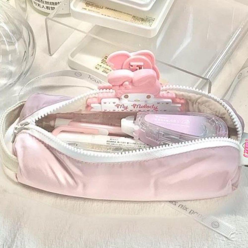 Small square pencil case, ins style high aesthetics, creamy style, soft, drop resistant, storage pen case, lightweight and simple