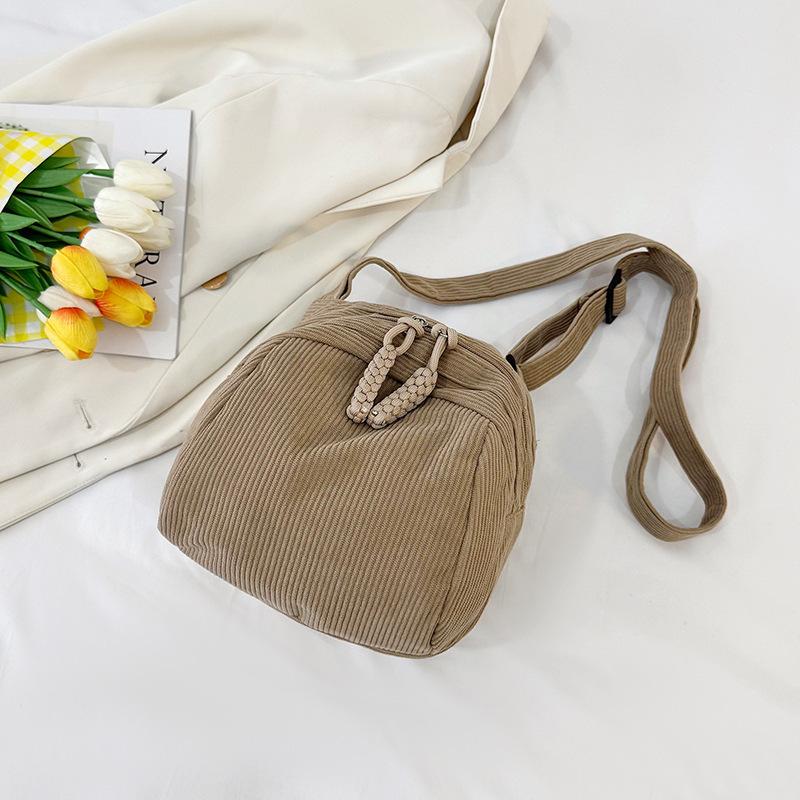 

Large capacity velvet shell bag 2025 autumn new fashion versatile foreign style simple casual shoulder messenger bag cross хаки