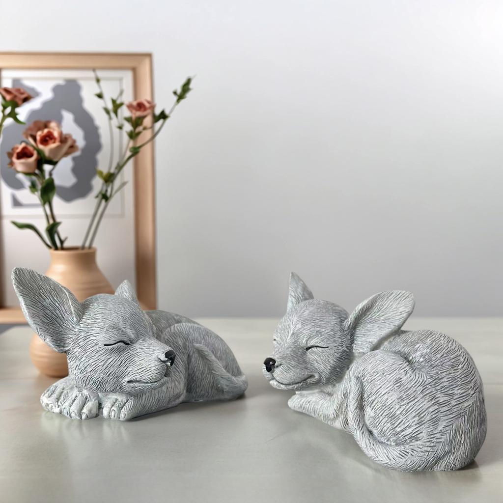 1 Piece Chihuahua Statue - Suitable for Decorative Garden, Lawn and Terrace, It Has a Realistic Sleeping Posture and Fine Hair Texture, Is P