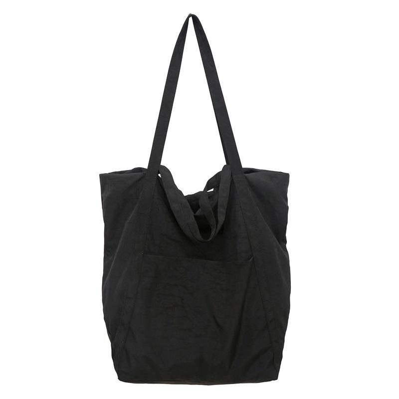 Нейлоновая сумка через плечо — фото 9