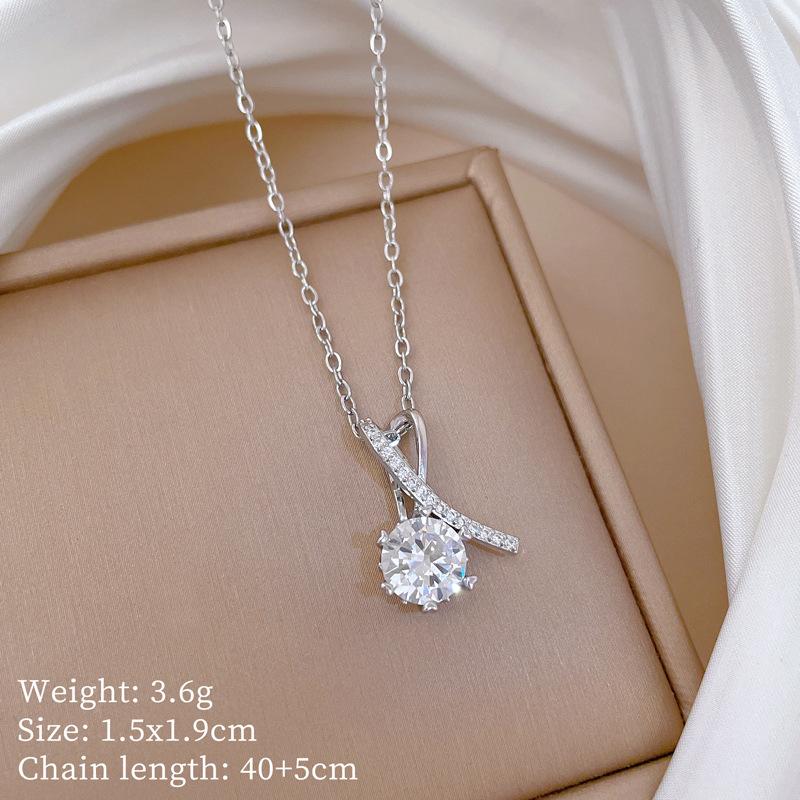 Copper Micro-Inlaid Love Fashion Light Luxury Temperament Gorgeous Full Diamond Necklace Female Versatile Collarbone Chain Titanium Steel