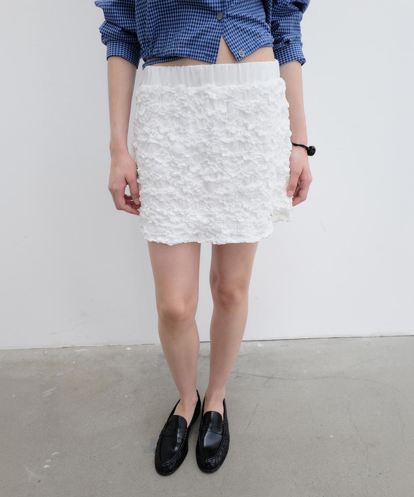 Yunse Crinkle Mini Skirt (White)