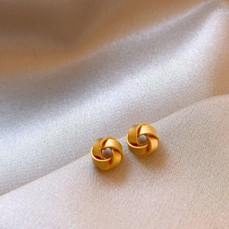 

Small Gold Winding Truelove Knot Stud Earrings for Women 925 Sterling Silver Earring/Pin Graceful Earrings 2025 New Arrival Best Selling Frosted 18K Golden Condore Stud Earrings