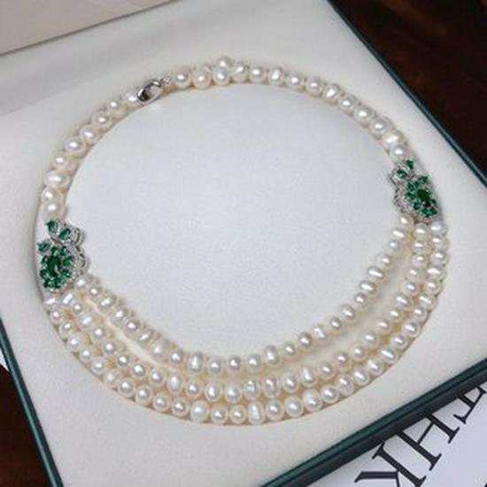 Vintage Emerald Multi-layered Pearl Choker Necklace