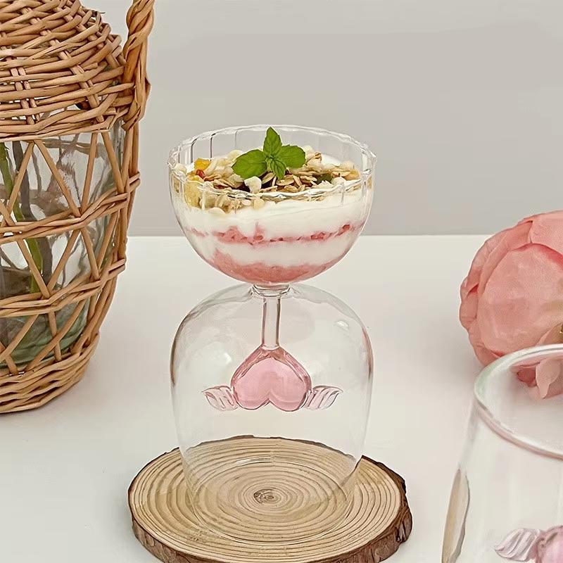 Glasbecher mit Rosa Herz Glasbecher Flügel Weingläser Engelsgläser Hitzebeständig Dessert Eisbecher Cocktailkelch Geschenk