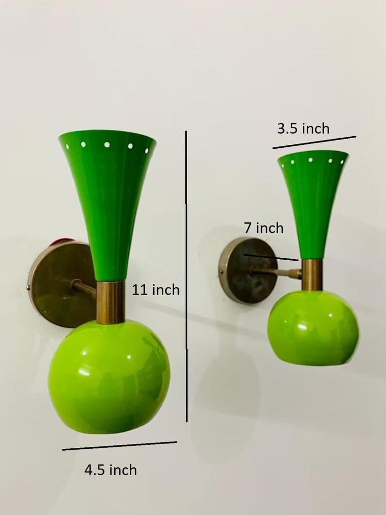 

Mid Century Brass Wall Sconce: Italian Diabolo Light Fixture зелений