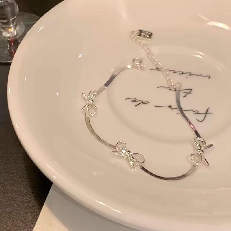 And Chic Modern Silver Bow Knot Bracelet For Women Minimalist Highend Geometric Jewelry