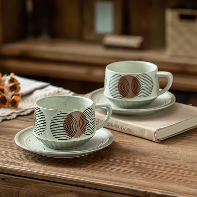 Premium Sense Retro Keramik Kaffeetasse und Untertasse Set Kreative Latte Tasse Haushalt Teetasse Exquisite Tasse