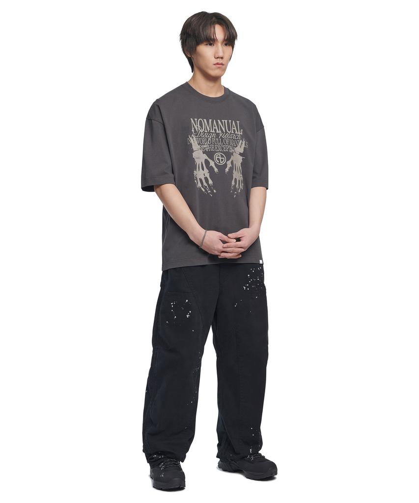 Nomaenyueol Skeleton Hands T-Shirt - Charcoal