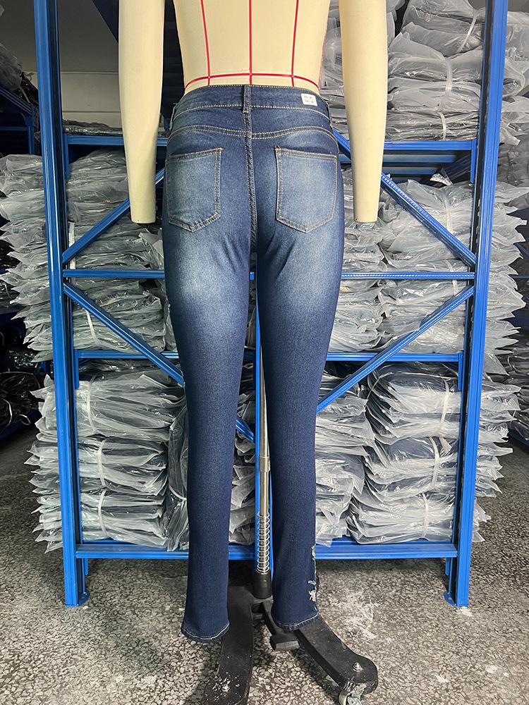 Women's Low-Waist Ripped Embroidered Jeans