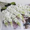 Decoração de casa – Flores e coroas artificiais