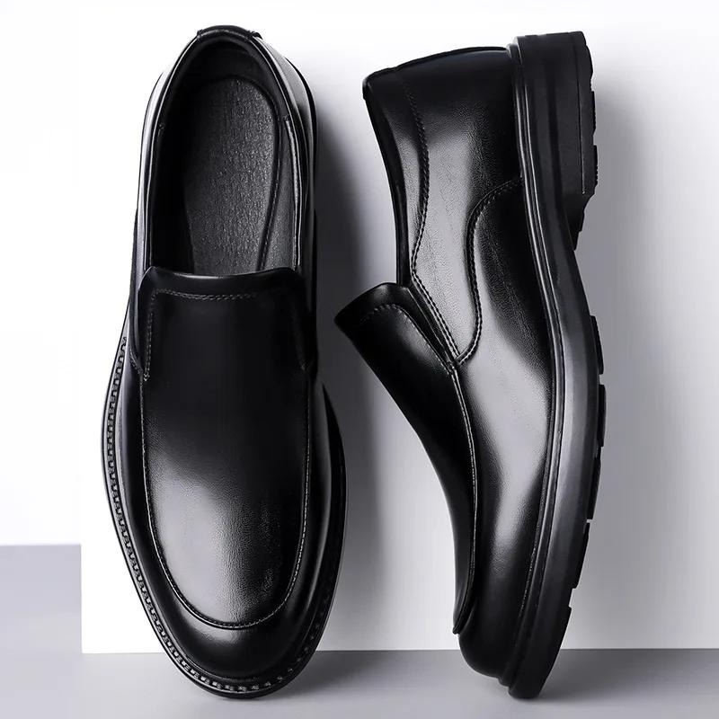 Fashion Men's solid color PVC leather shoes, business shoes, formal shoes, anti slip, soft and not easily deformed 2025