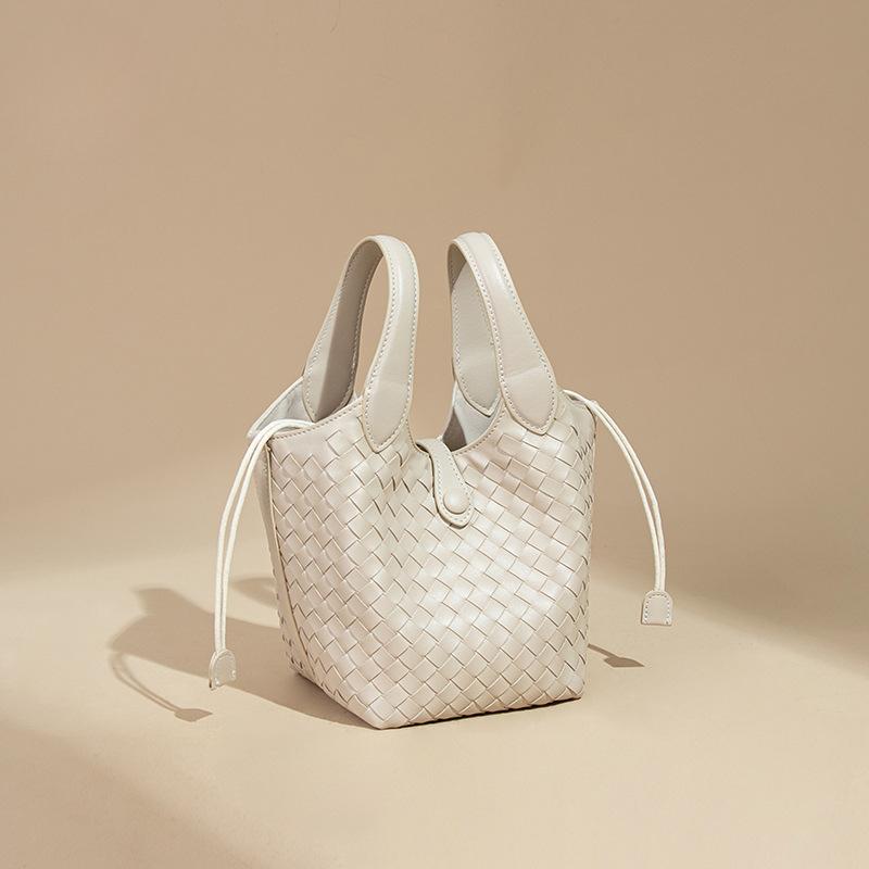 Bucket Bag Fashionable Woven Women's Bag Simple and Versatile Handbag Single-shoulder Crossbody Bag