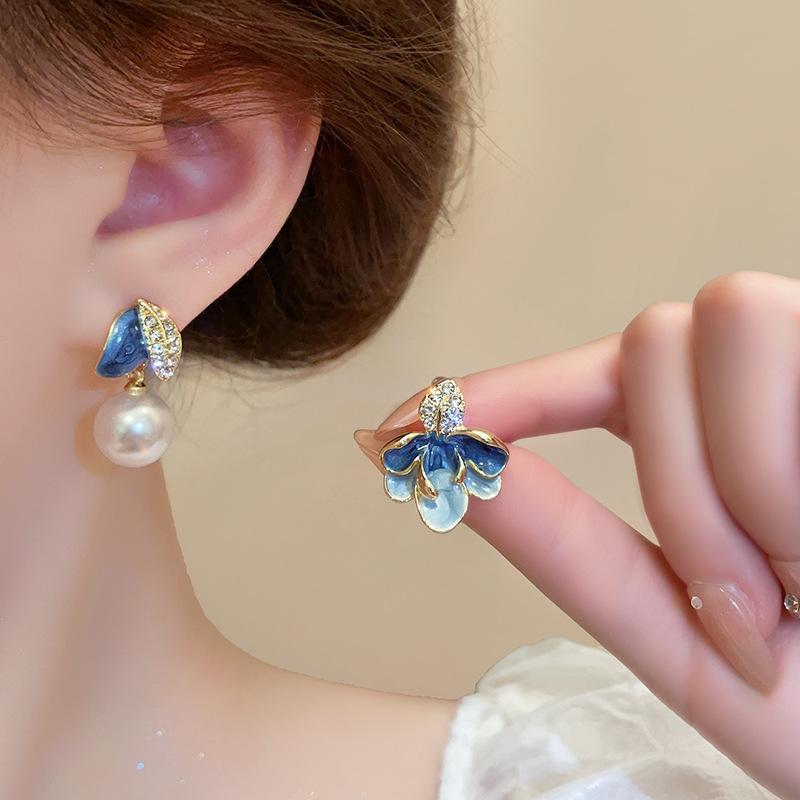 2025 New Blue Glaze Asymmetrical Pearl Stud Earrings for Women Crystal Leaf Studs Enamel Unusual Earrings Korean Fashion Zircon